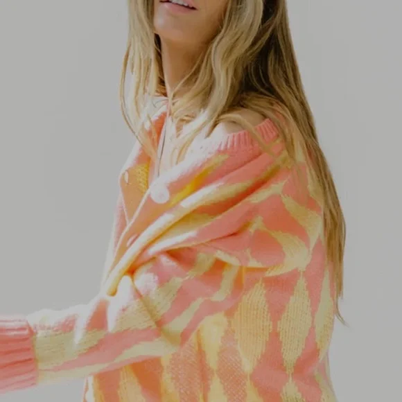 Luca & Grae Fool For You Pink Cardigan by Aspyn Ovard (You Tube) Size XL - Picture 2 of 4